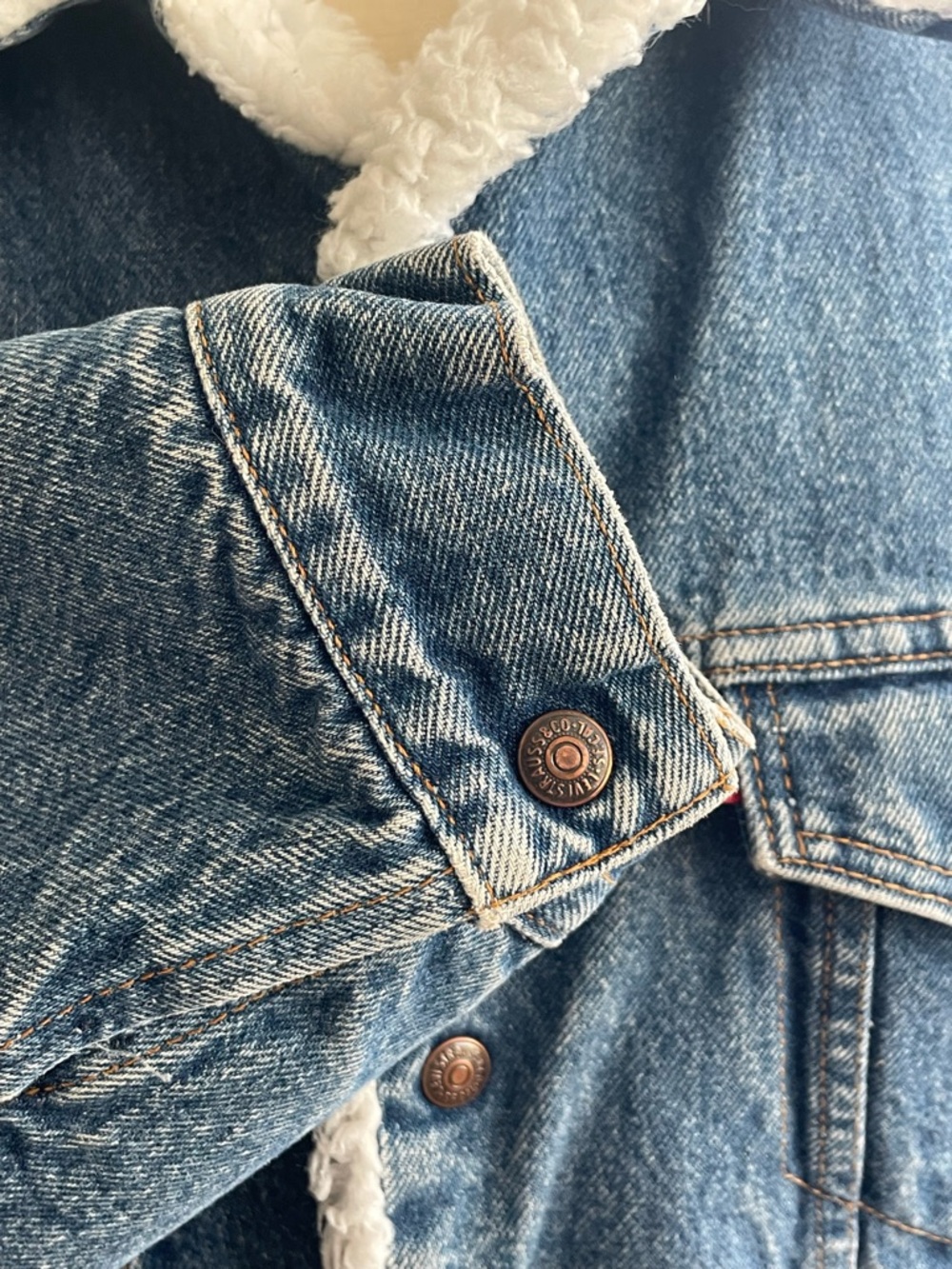 $49 SALE Vintage Levi's Blue Denim Sherpa Lined Trucker Jacket Rare 1970s Unisex - Picture 5 of 11